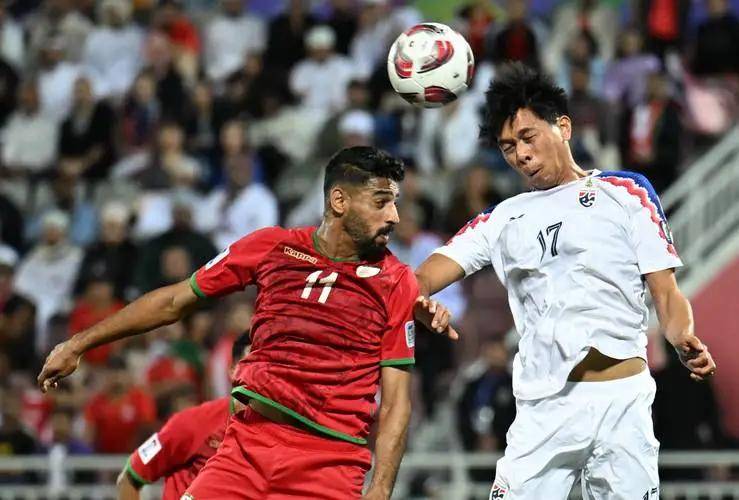 包含纷争不断！球员缺阵升级团队协作的词条